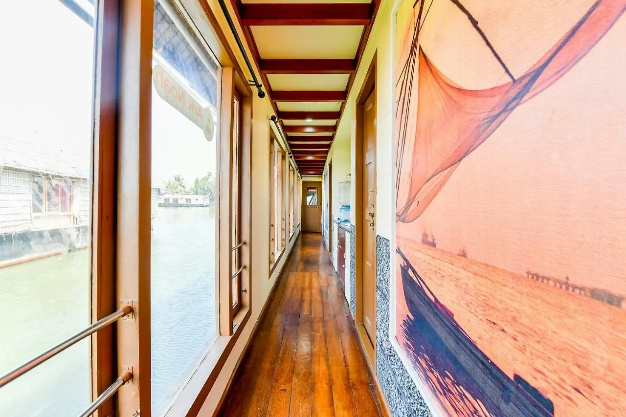 Oyo 28400 Relax In Kerala Pamba 3Bhk Sharing Houseboat Hotell Alappuzha Indien